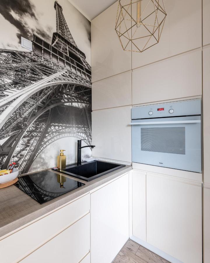 Kierbedzia 6 - Bezplatny Podziemny Parking - Free Parking - Piekny Ogrodek Z Tarasem - 2Km Lazienki Krolewskie - Wifi - Smart Tv 50 Cali - Good Apartments Warschau Exterior foto